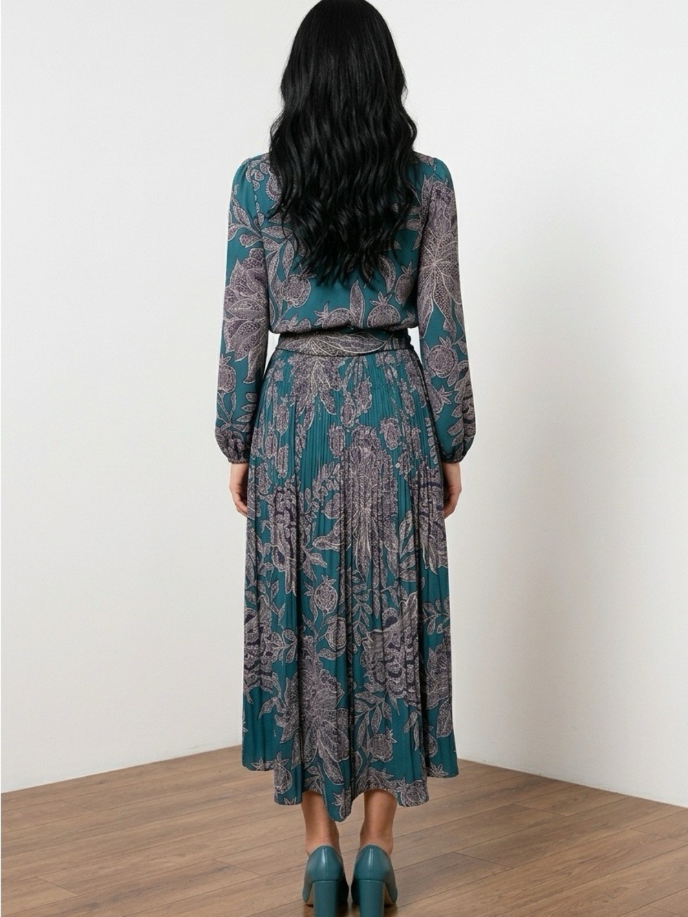 Ryegrass Teal Floral Pleated Midi Dress NWT Small - Picture 2 of 9